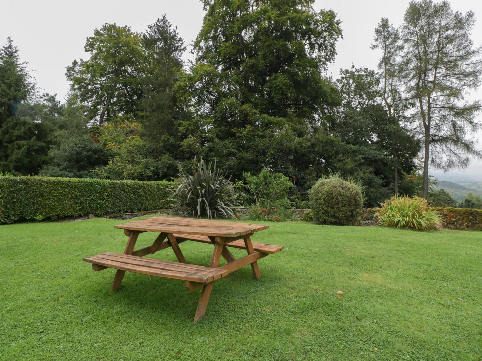 Danby Lodge Lydney Eksteriør billede
